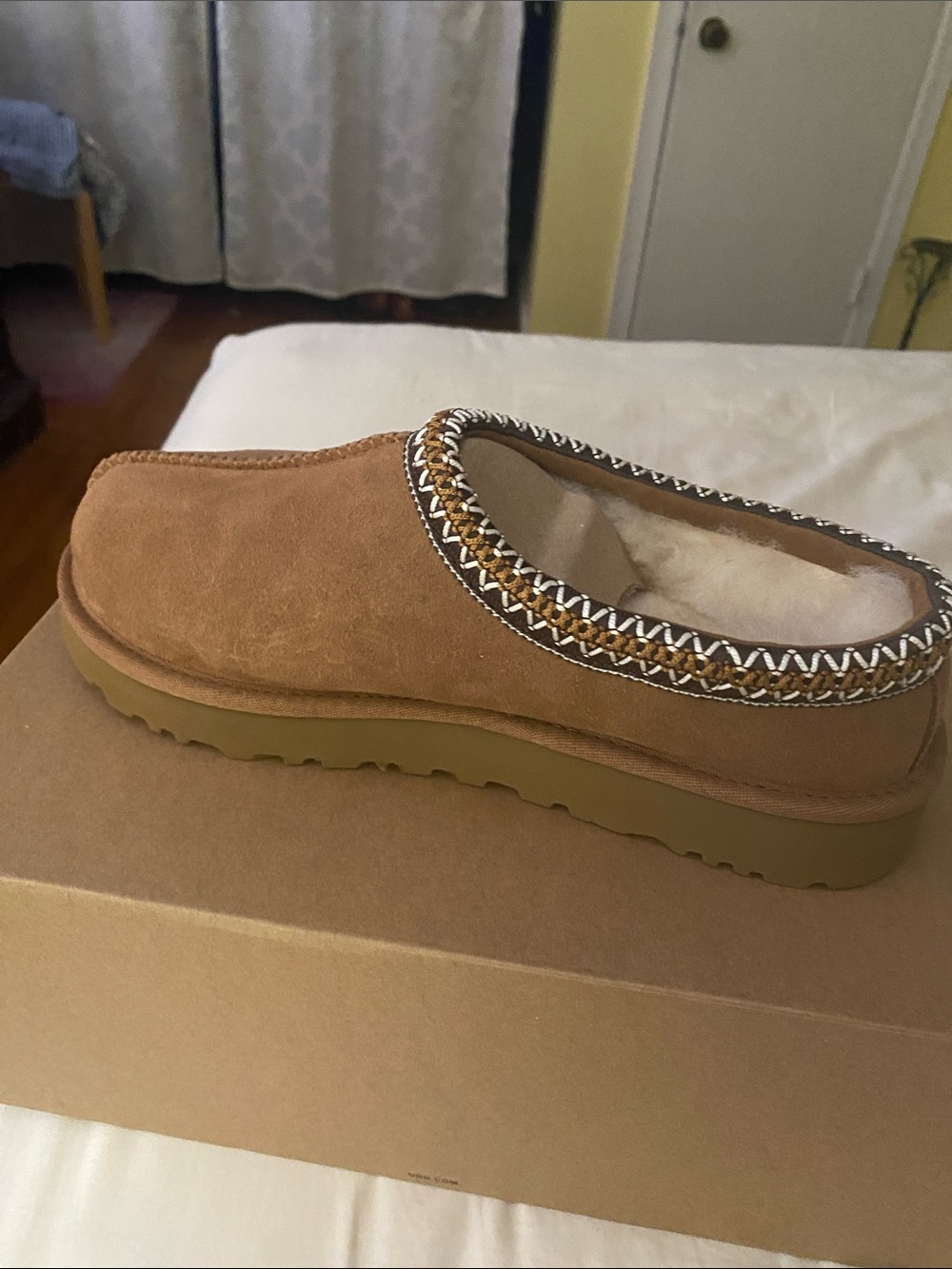 UGG Chestnut Brown Suede Shearling Moccasin Slipper